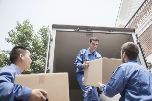 Preparation checklist and moving van planning for Bedfordpark customers