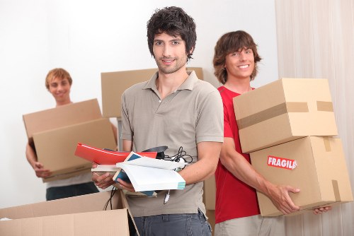 Local removal team planning a move in Bedfordpark