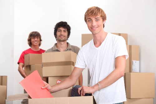 Local Bedfordpark truck hire for furniture and boxes
